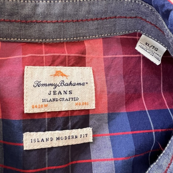 Tommy Bahama Men's Short Sleeve Button Up Shirt XL Red White Blue Plaid Cotton - Picture 3 of 8